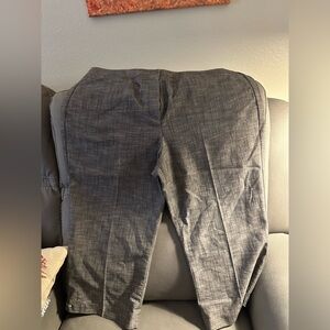 Women’s Charcoal ankle slacks size 16 Larry Levine 18w x 32L